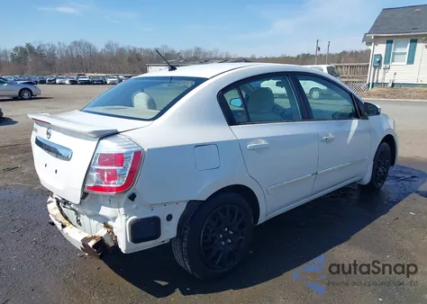 2011 Nissan Sentra 2.0S z USA, uszkodzony, nr VIN 3N1AB6AP0BL678737